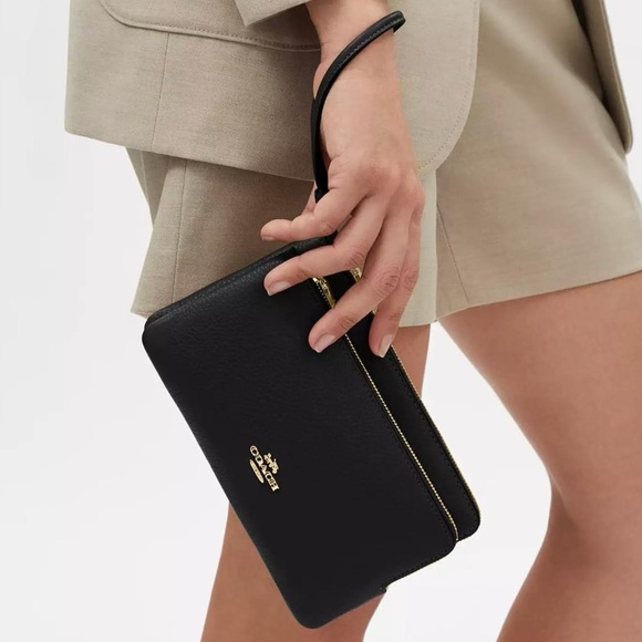 NWT - COACH Double Zip Wallet - Refined Pebble Leather - Gold/Black - Picture 2 of 15